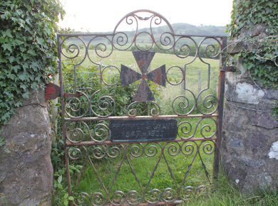Gate on Brisbane Glen Road.