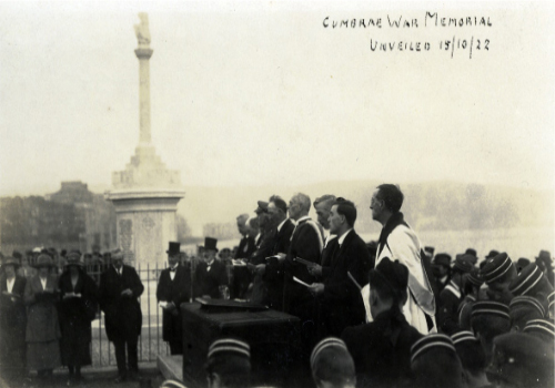 The Island's ministers at the War Memorial unveiling.
